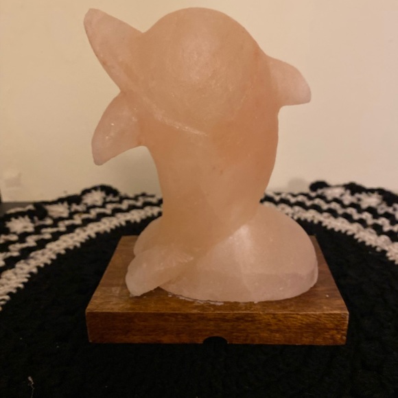 Pure Himalayan Salt Lamp - Picture 3 of 4